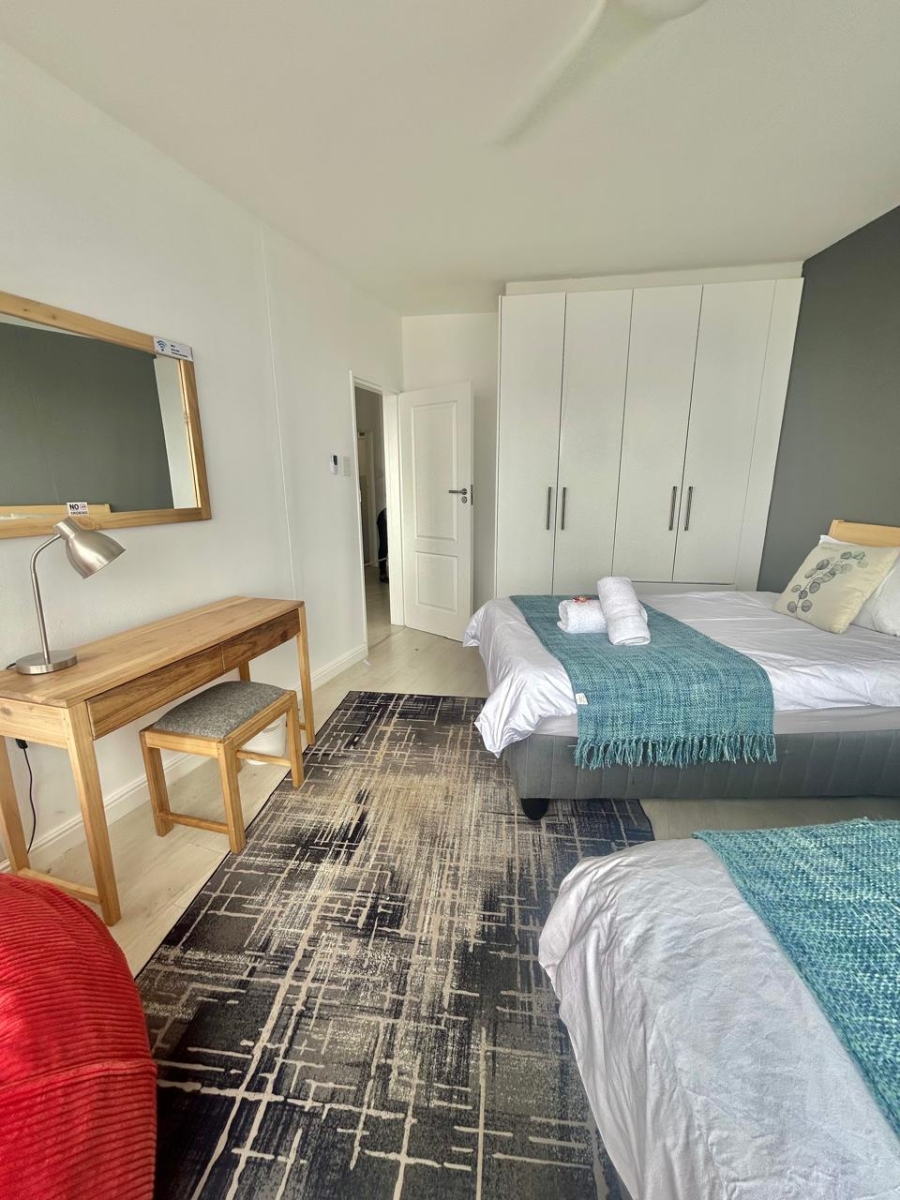 2 Bedroom Property for Sale in Vredehoek Western Cape
